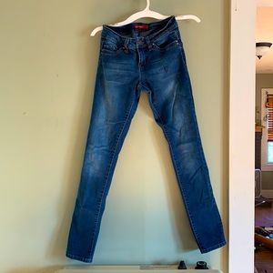 Wantabettabutt women’s jeans